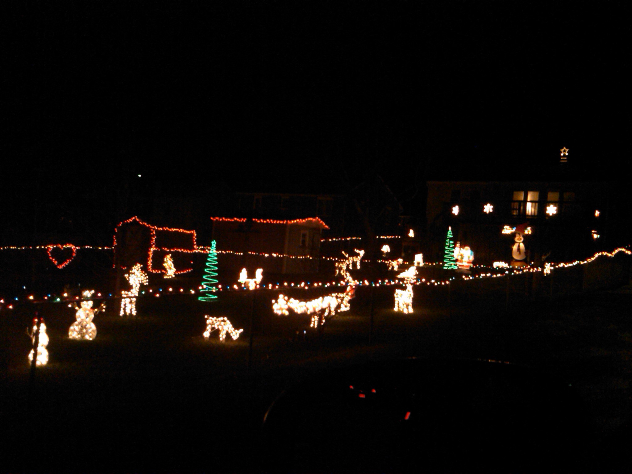 Where Are the Best Christmas Lights in Charlottesville?